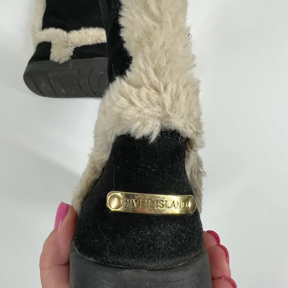 River Island suede boots size 6 (England) US size 7